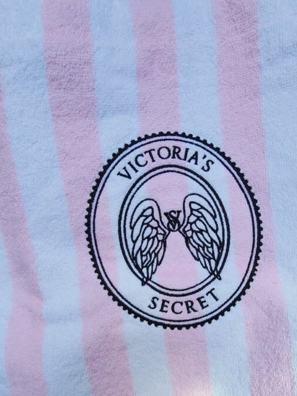 *NWT* Victoria's Secret Pink & White terrycloth, fully lined beach tote